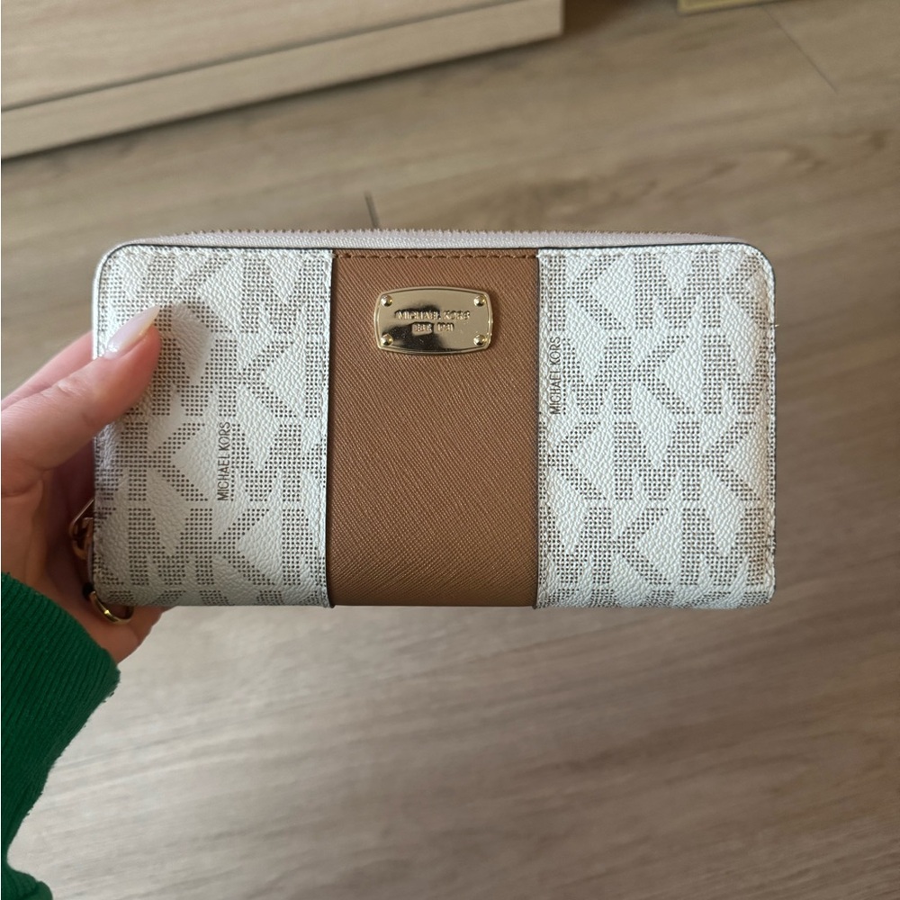 Michael Kors Cream and Brown Logo Wallet